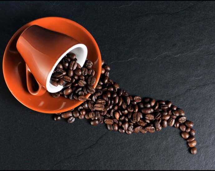 coffee, coffee beans, cup-171653.jpg